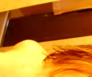 webcam narttu on niin kiva olla varoitusteksti, hänen video muuntaa. jotkut kaverit saada valtava erektio katsomassa tämän videon varoitetaan.