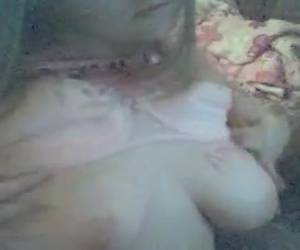 enemmän kuin pelissä whiteh hänen jumalallinen isot tissit tekemiset tämän tytön tehdä webbikamera. amy on tämä blondi teini nimi ja hän pelaa mukava whiteh hänen isot tissit.