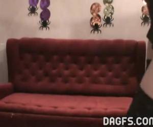 Ja vain kuvitella, että munaa tai palloja, kurpitsa, ja niin toivotan teille seksikäs ja kiimainen halloween.