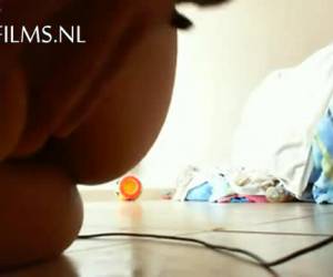 mikä on peräaukon tippuu. tuntuu todella creampie. mutta tämä kaveri on dildo liitetty vittu, missä on että creampie päässä? dildo & lisäys, creampie dildo vittu?