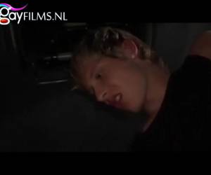 kolme jäi, pojat linja on trio, on vähennetty blowjob anaali perseestä ja tuli paljaat pakarat ja kiimainen suuhunsa. ryhmän & gangbang, kiimainen kolmikko bussiin