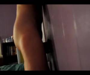 nämä naiset ovat selkeästi ylpeä niiden elin. whiteh uhkea ja kiimainen liikkeet nauttia niistä kehosta muut.