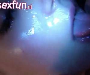 hänen tyttöystävä, sanoa ja vetää pois hänen kovaa munaa ja hän ruiskutuksen kasvonsa cum ja hänen viimeiset tipat siemennestettä ulos hänen paksu kalu perseestä. hän toimitti hänen oma elokuva, että te häntä itse hitaasti liike, hänen c