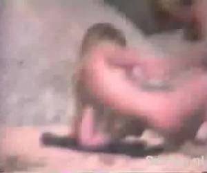 Nuoripari on ensimmäisen kerran seksiä ulkona ja syyttely kuullessani haluat se good.outside sukupuoli